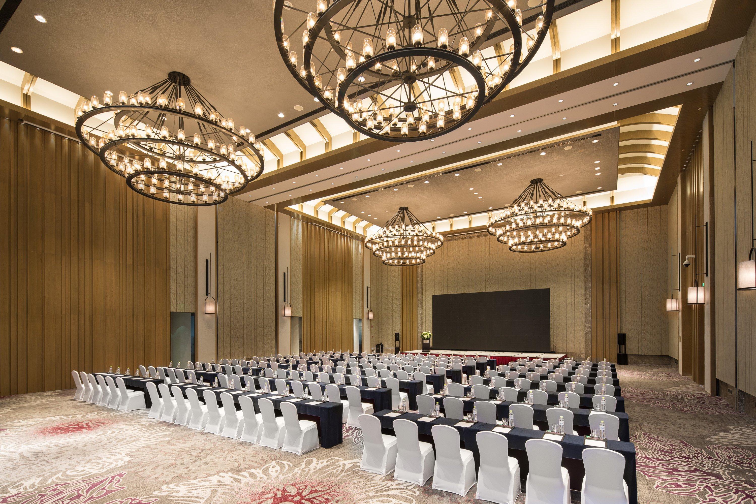 ホテル Crowne Plaza Qingdaoorientalmoviemetropolis By Ihg エクステリア 写真