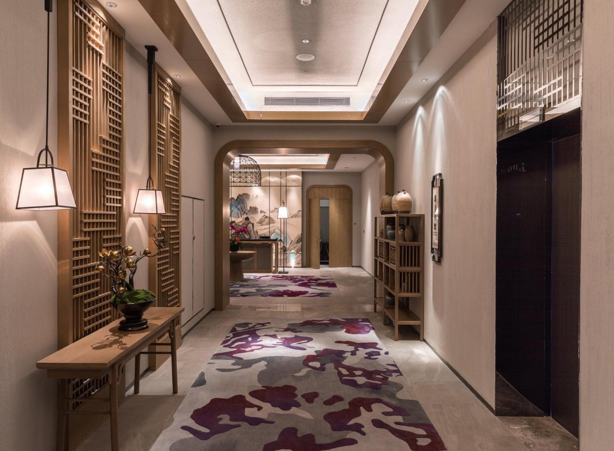 ホテル Crowne Plaza Qingdaoorientalmoviemetropolis By Ihg エクステリア 写真