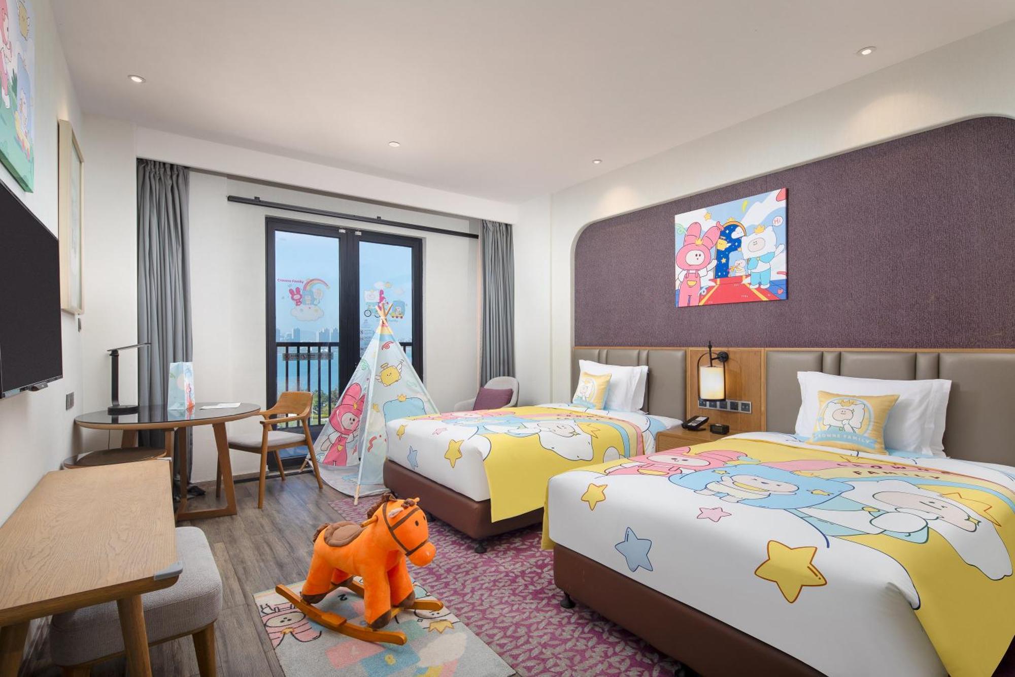 ホテル Crowne Plaza Qingdaoorientalmoviemetropolis By Ihg エクステリア 写真
